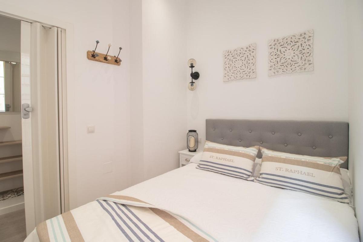 C93 - Trendy Two Bedrooms In Ollerias Malaga Bagian luar foto
