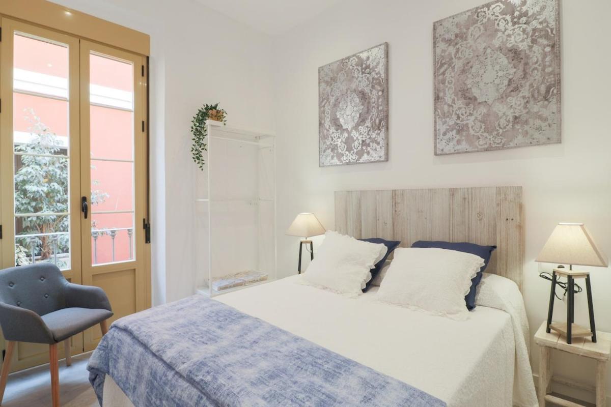 C93 - Trendy Two Bedrooms In Ollerias Malaga Bagian luar foto